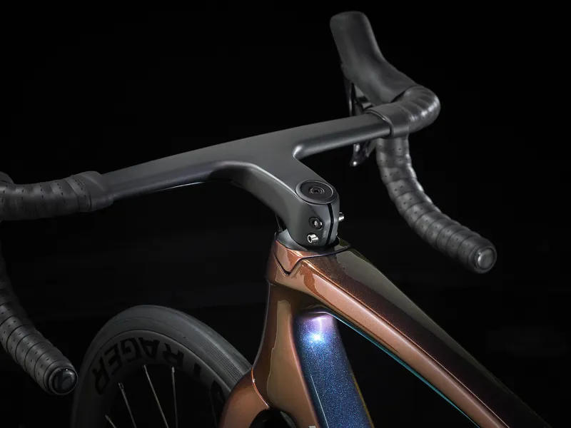 2022 Trek Emonda SLR 7 Road Bike Amethyst